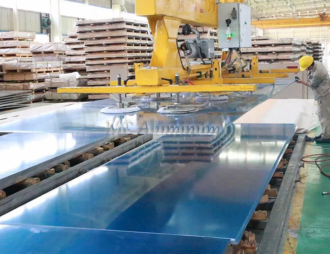 Aluminum plate for aluminum alloy dinner plate