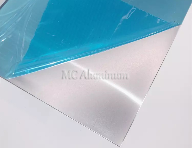 High reflectivity mirror aluminum sheet